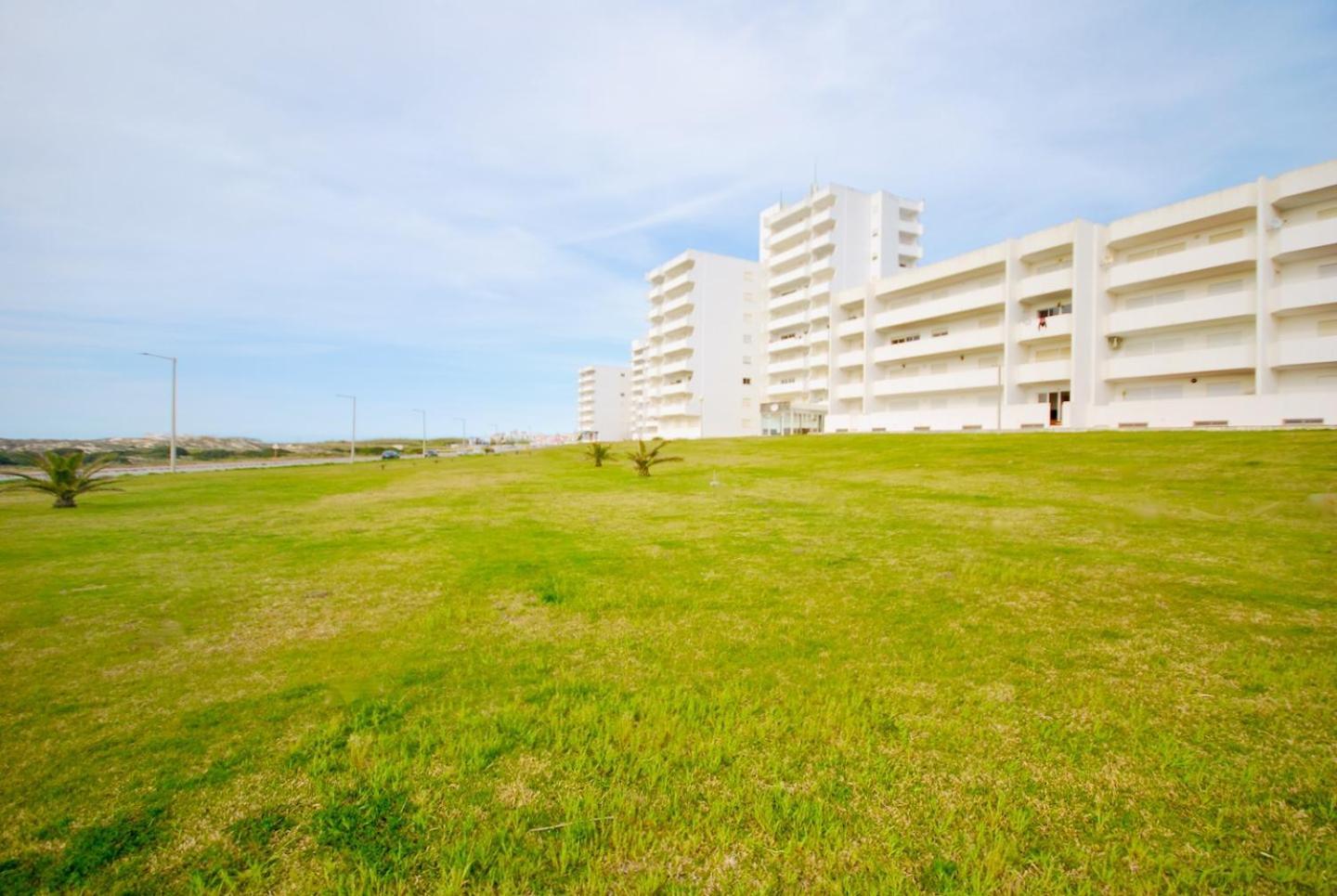 Apartamento Luciana - Beachside, Balcony, Sunset View Ferrel  Kültér fotó